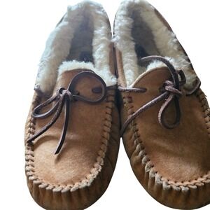 UGG Dakota Suede Leather Moccasin Women 7 Slippers Cozy Warm Indoor Outdoor